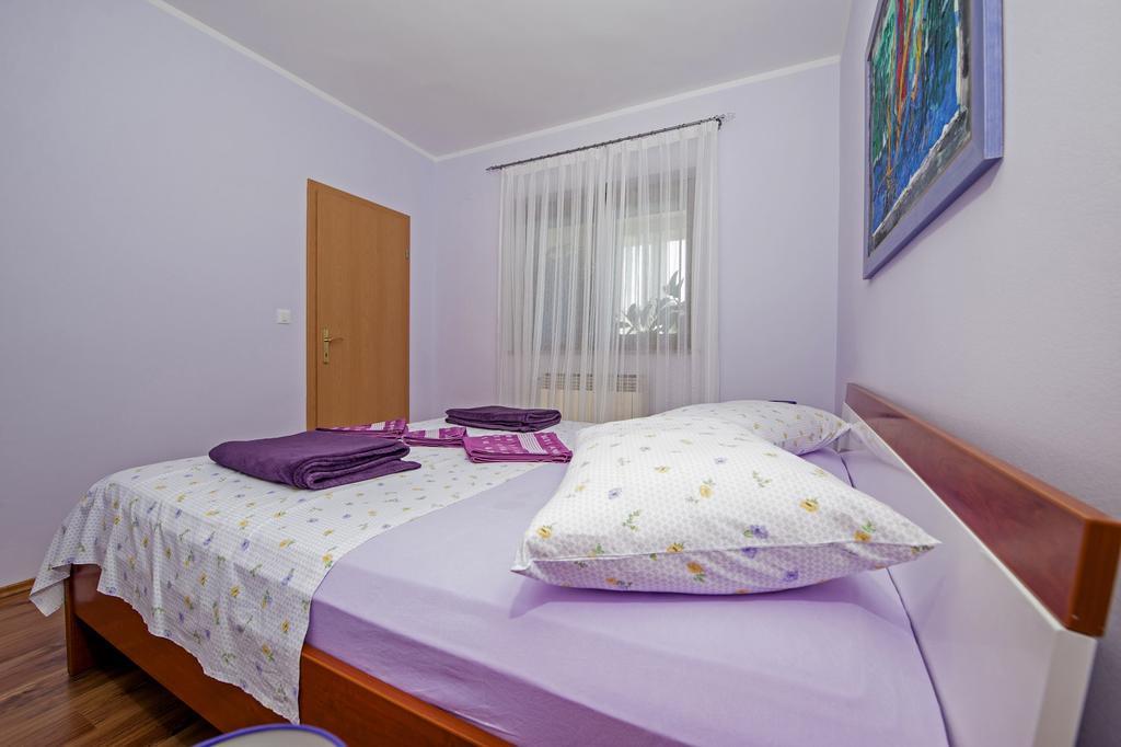 Apartments Karmen Rovinj Exterior photo